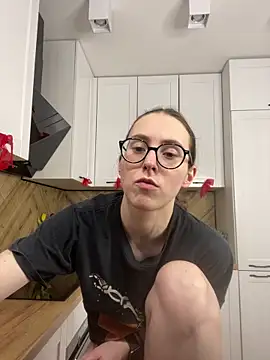 MartiniiSelenna élő XXX-chatje