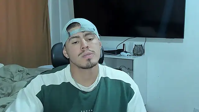 Baltazar_Dupont Adlı Modelin Canlı XXX Sohbeti