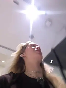 SunnyShineyn Live XXX chat