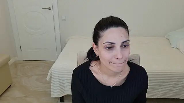 LovelyBeatrice's Live XXX Chat