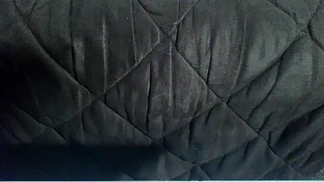 Jbsklxz67 élő XXX-chatje