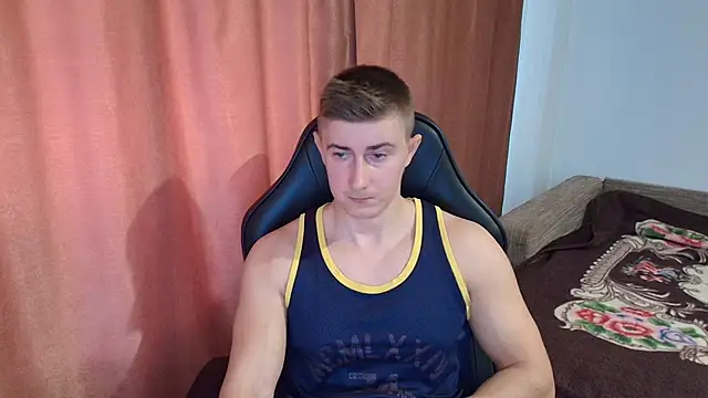 TodMuscle9 Adlı Modelin Canlı XXX Sohbeti