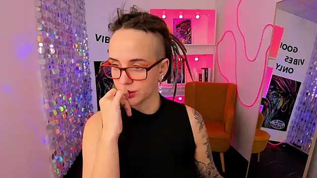 LisaFoxy_y's Live XXX Chat