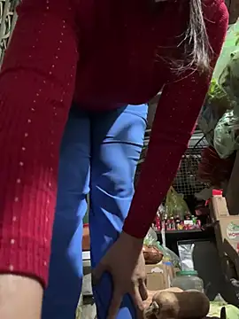 YANINA120: онлайн-секс-чат