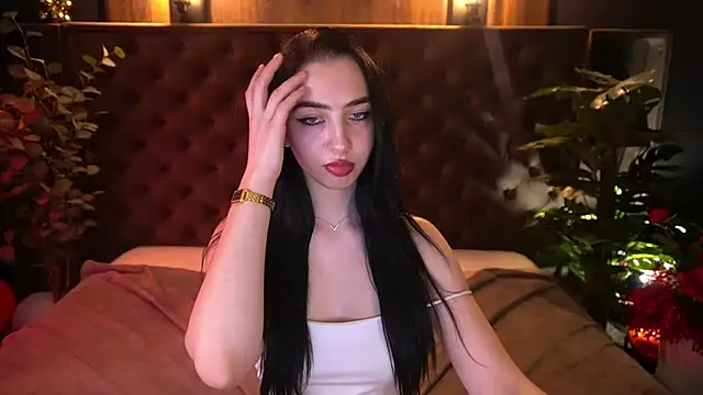 WildKittenX_'s Live XXX Chat