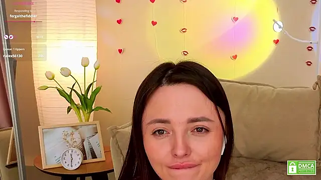 OliviaKis_ Chat XXX in diretta