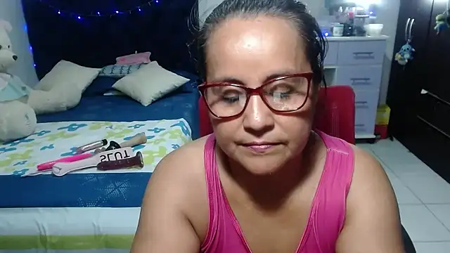 pervert_mommy_ Chat XXX in diretta