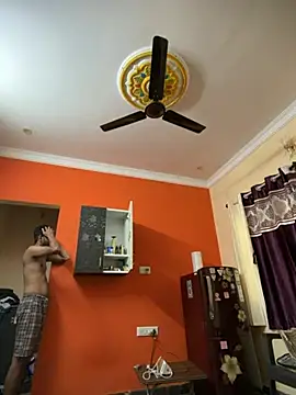 Stoner-boii-Cloudy-arhan's Live XXX Chat