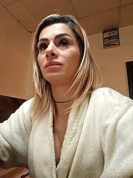 TiffanyMaze Chat XXX in diretta