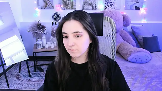 VirtuallVoyant's Live XXX Chat