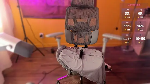 CutieMaevee's Live XXX Chat