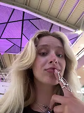 Онлайн чат XXX SunnyShiney