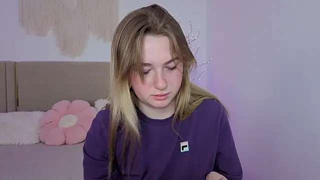 VladaHotxx 现场XXX聊天