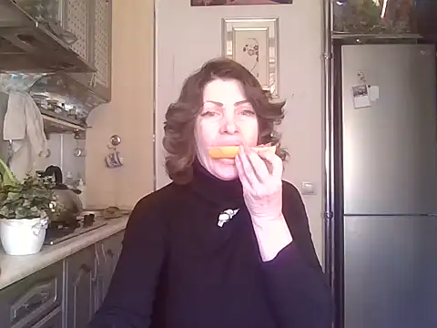 Baby-Matilda 现场XXX聊天