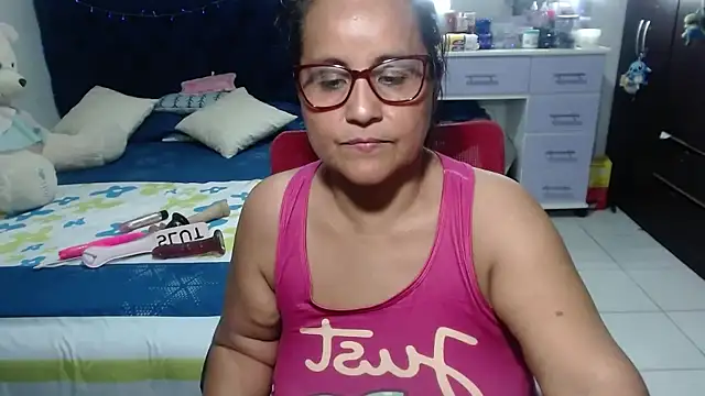 pervert_mommy_ – Naživo XXX chat