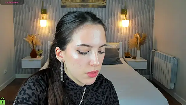 elise_robbie's Live XXX Chat