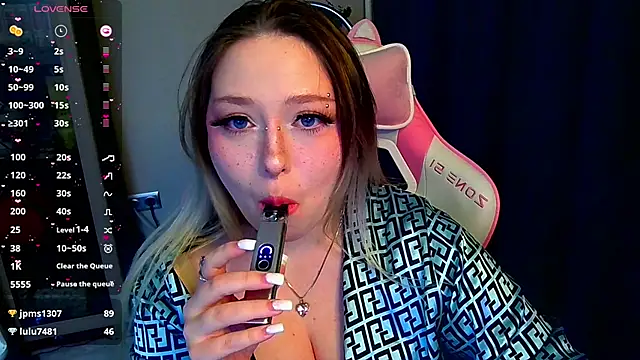 Chat XXX en directo de Emiliaaah