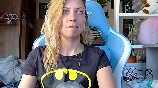 karo123421's Live XXX Chat