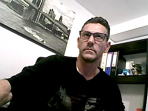 mastercharisma35's Live XXX Chat