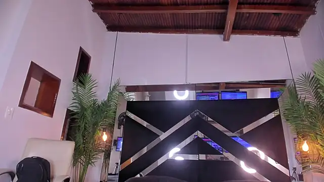 emily-foxのライブXXXチャット