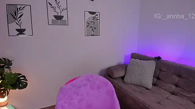 Živý XXX chat annie_barozzi