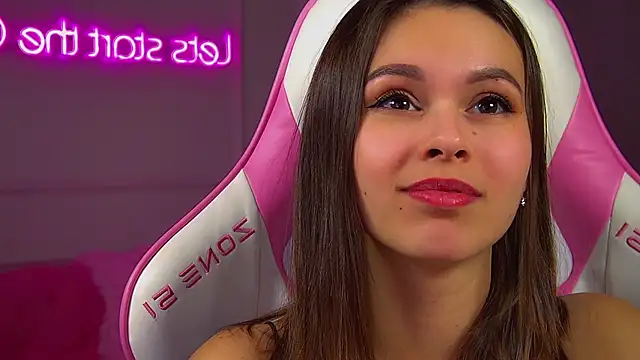 XXX chat uživo modela PollyLanders