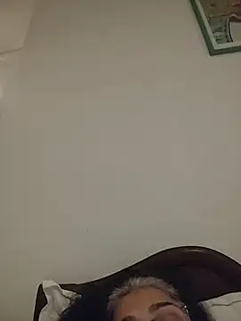 NakedMILFx's Live XXX Chat