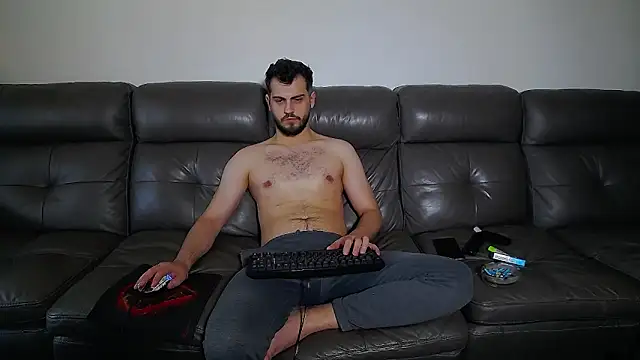 CrazyDom1のライブXXXチャット