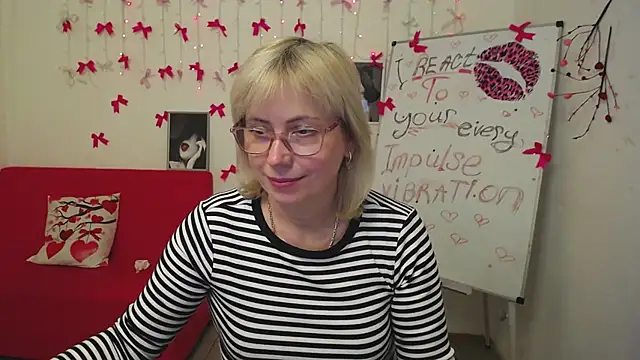 دردشة LaurenWishy الجنسية المباشرة