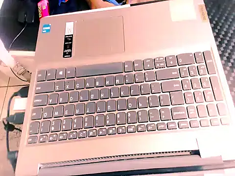 Chatroom XXX en direct de indianhoney69