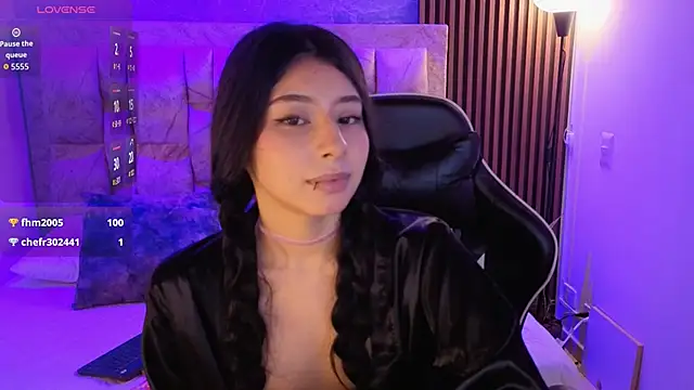 chloe_bluee_'s Webcam Show