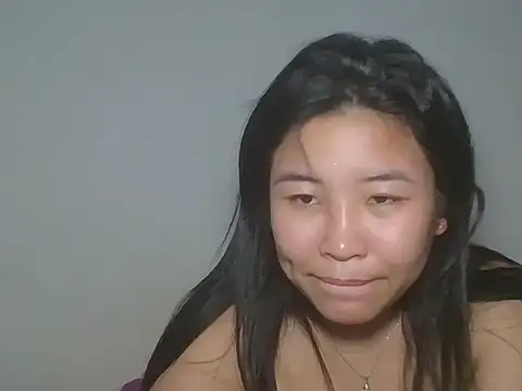 Zyeiii Chat XXX in diretta