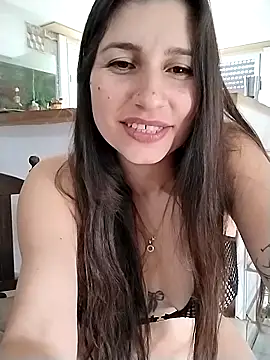 LolatuMiel Chat XXX in diretta