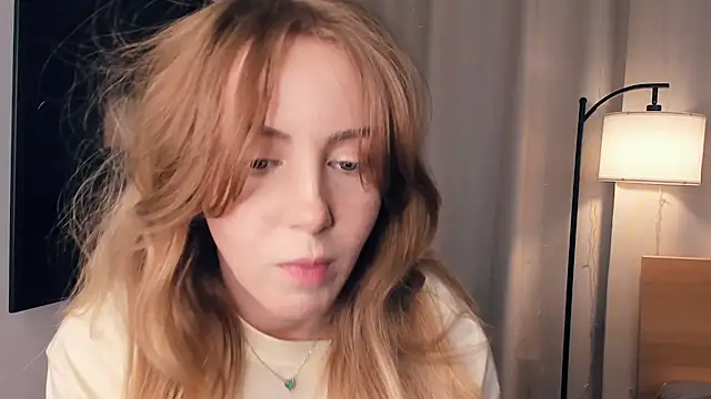 LelahLat Webcam-Show