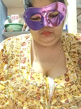 tamilthanushri's Live XXX Chat