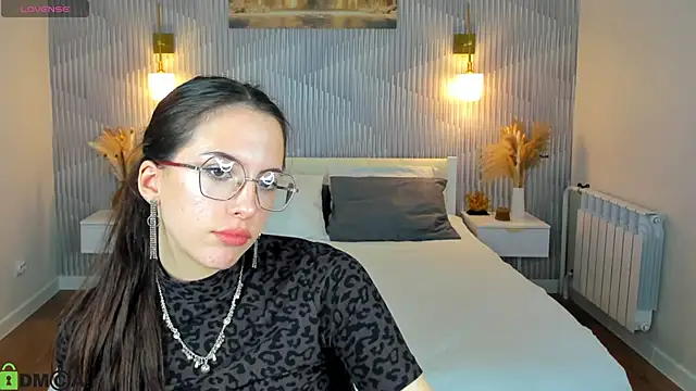 Chat +18 de elise_robbie ao vivo