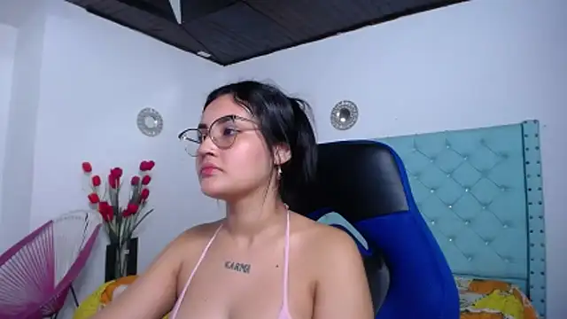 kathe-mills235 即時 XXX 聊天