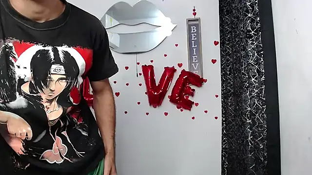 Caius_fox's Live XXX Chat