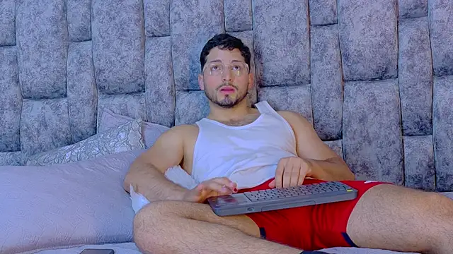 NICK_MOSS_ live XXX chat