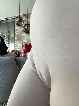 didihairypussy's Webcam Show