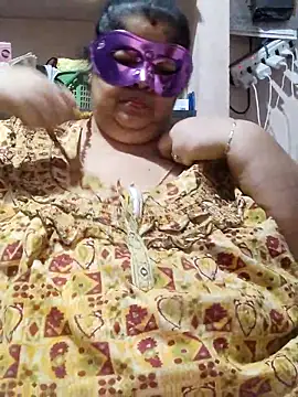 tamilthanushri Live XXX-chat