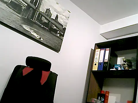 mastercharisma35 Adlı Modelin Web Kamerası Şovu