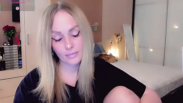 Libby_Nora live XXX chat