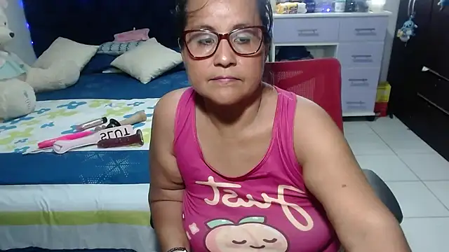 pervert_mommy_'s Live XXX Chat