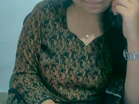 XXX chat uživo modela Cute_Aliyaa