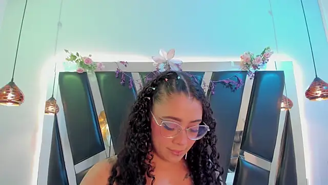 antonelllepiercee: онлайн-секс-чат