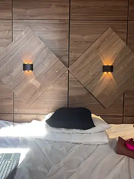 AmbarBlosom's Webcam Show