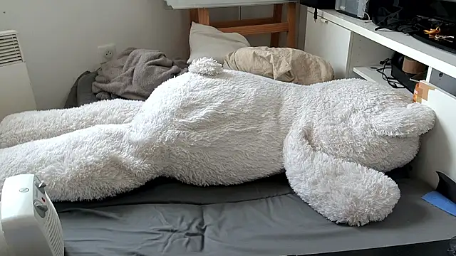 CeriseLapine 即時 XXX 聊天