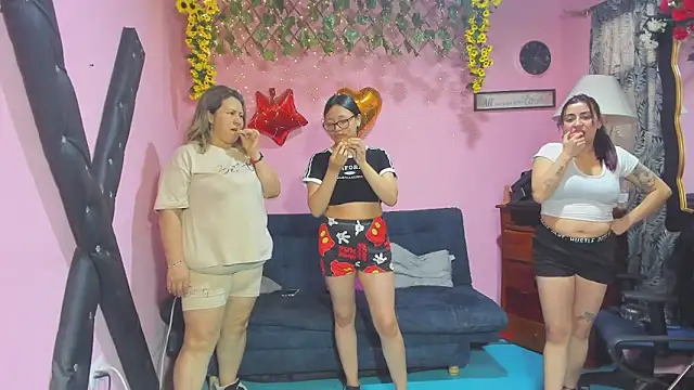 Chat XXX Live lesbiancuple