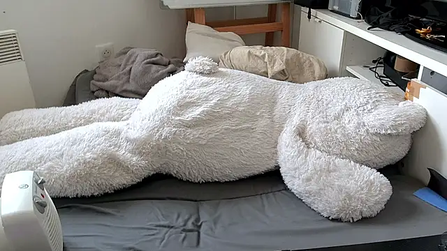 CeriseLapine live XXX chat